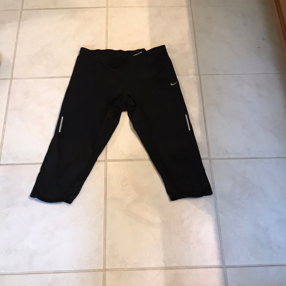 Nike dry-fit Capri running pants